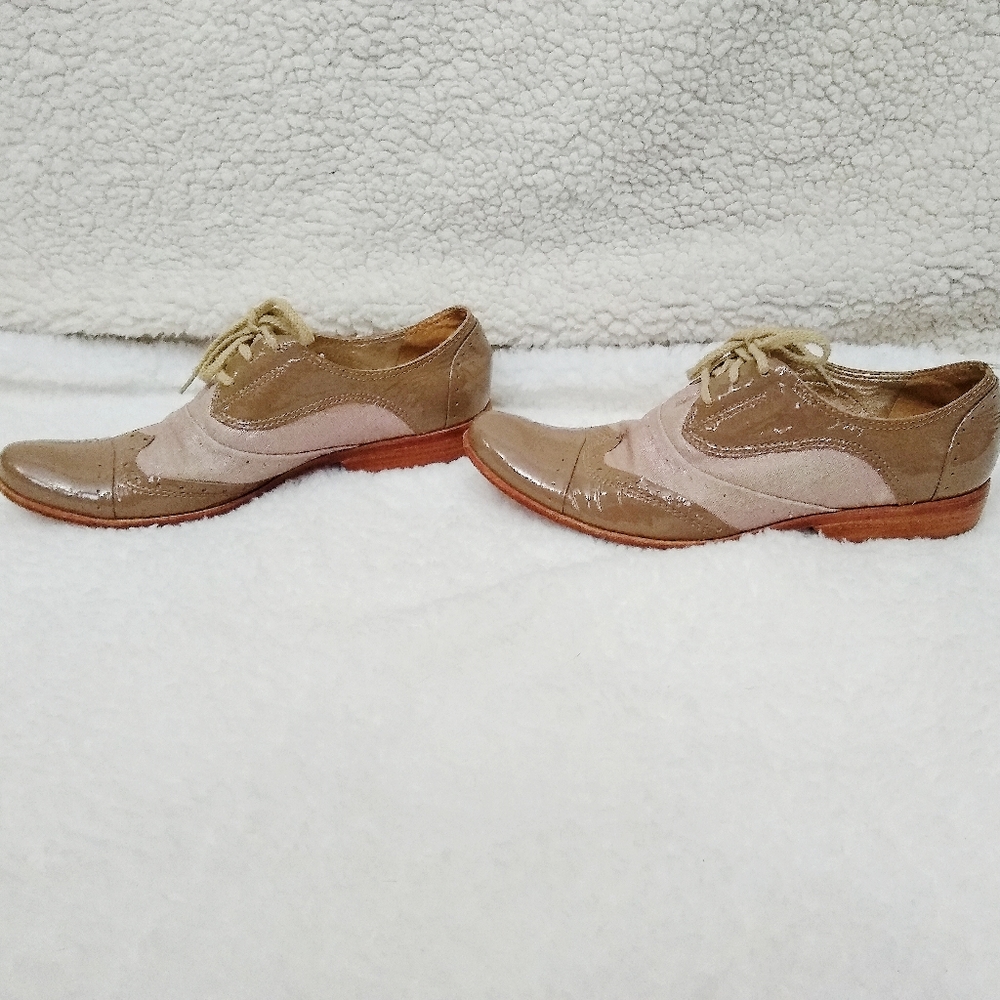 Unique Pour la Victoria shoe